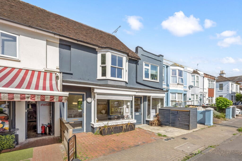 Main image of property: Commercial Shop Unit, London Road, Burgess Hill, RH15 8LH