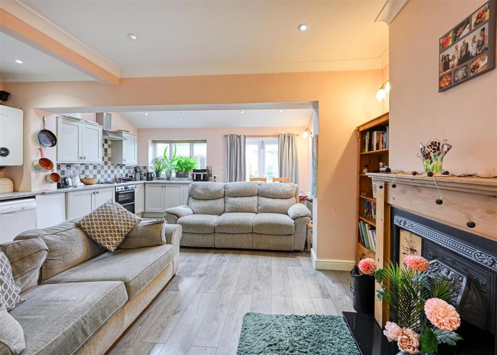 House in Wolverhampton, Springhill - View 5