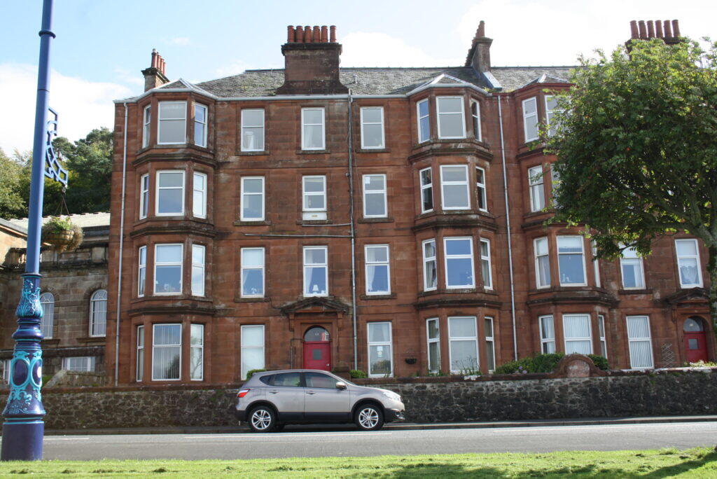 Main image of property: 3/1, 32 Battery Place, Rothesay