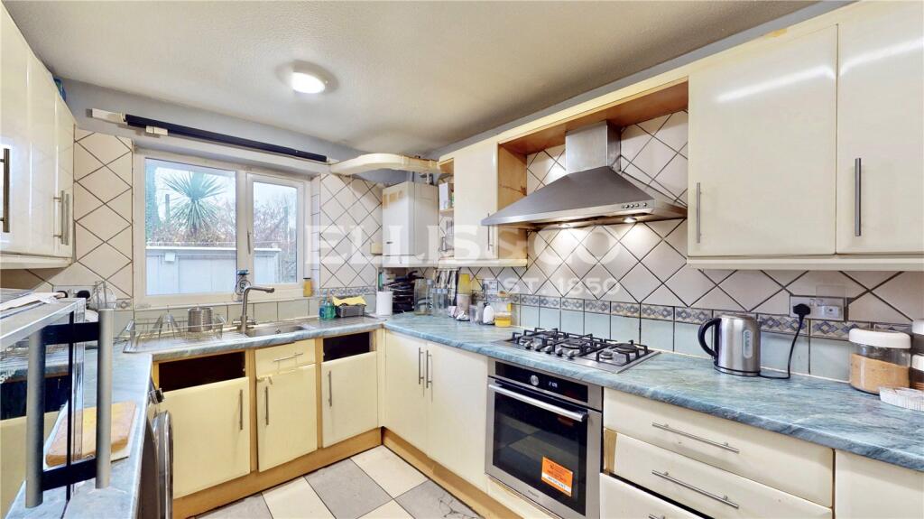 Barham Close, Wembley, HA0 photo 4
