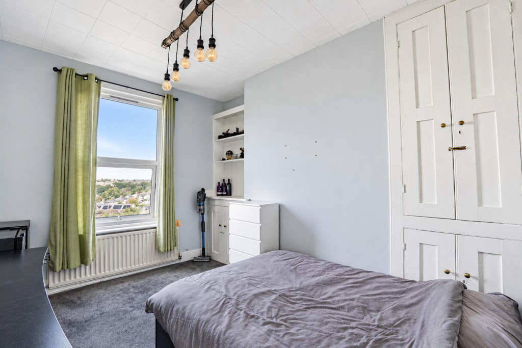 Apartment in Tonbridge - View 5