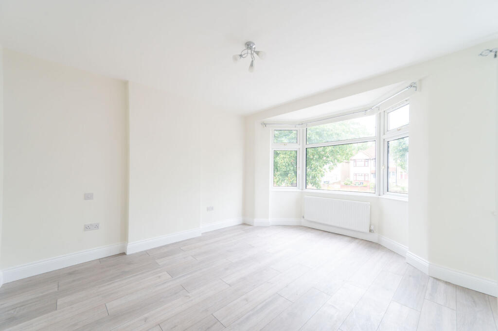 House in London - View 5