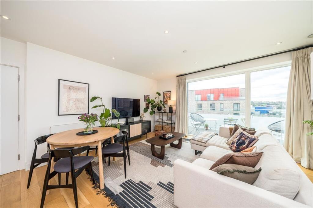 Apartment in London - View 2