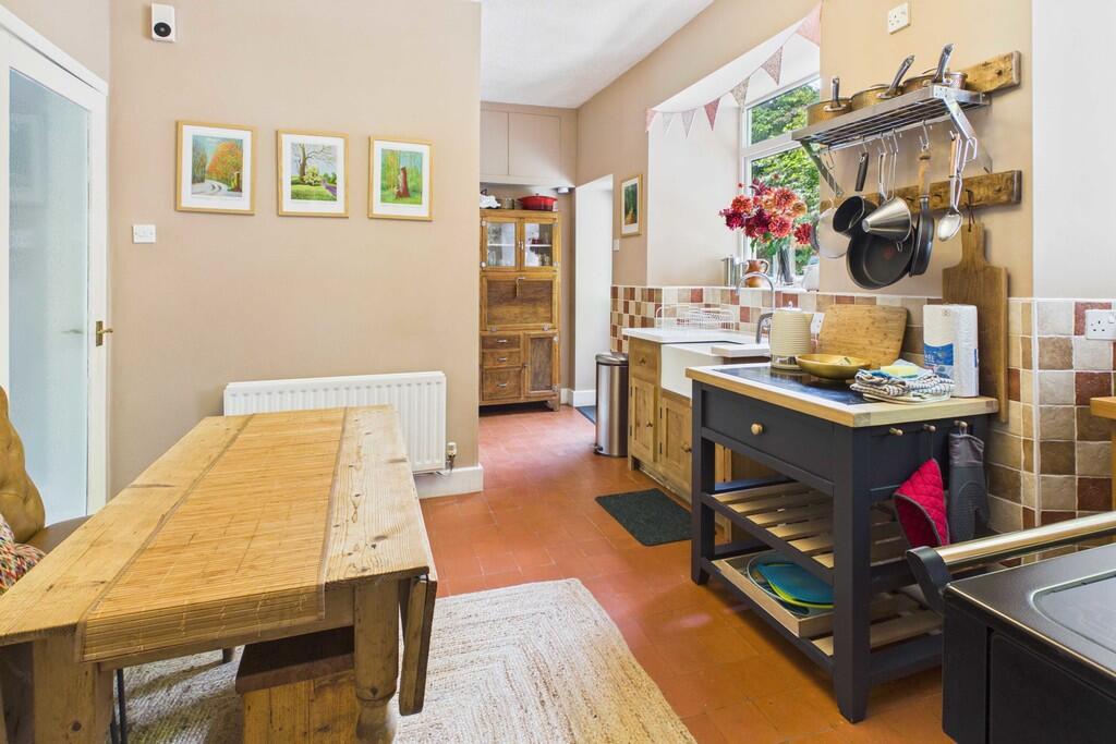 Yewbarrow Cottage, Hampsfell Road, Grange-over-Sands, Cumbria, LA11 6BE photo 4
