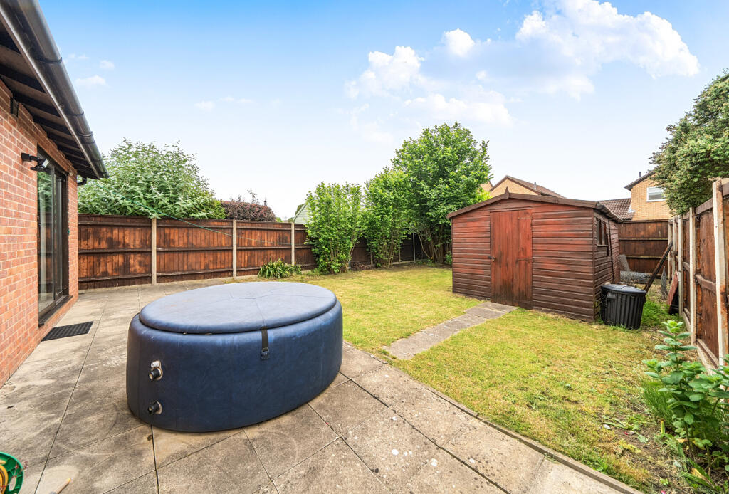 House in Gloucester, Longlevens - View 3