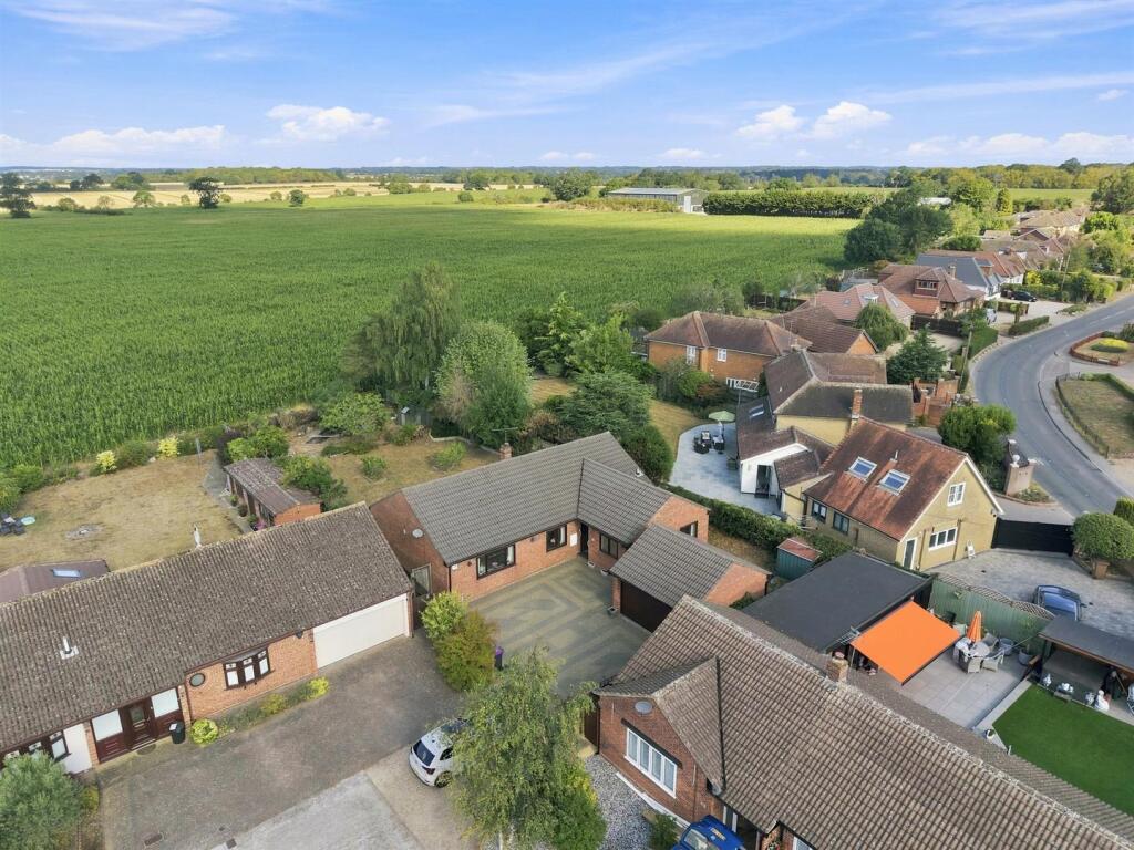 Little Henleys - Hunsdon - Chain Free photo 4