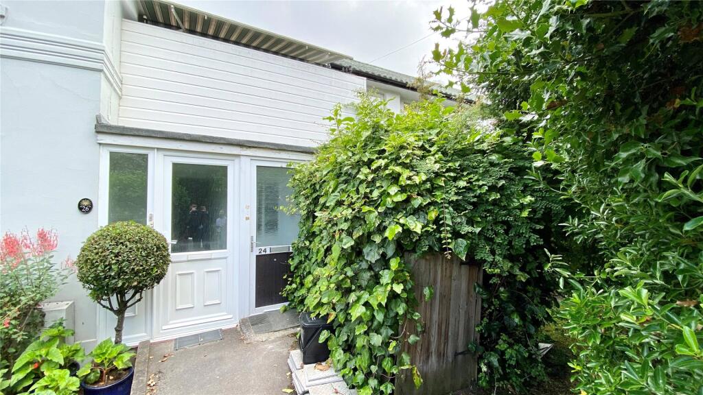 Main image of property: Florida Court, Bath Road, Reading, Berkshire, RG1