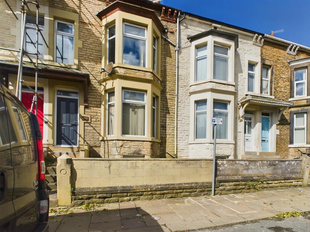 8-bed terraced on Blades Street, Lancaster, £400,000