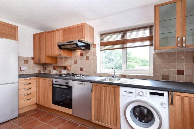 Apartment in London - View 5