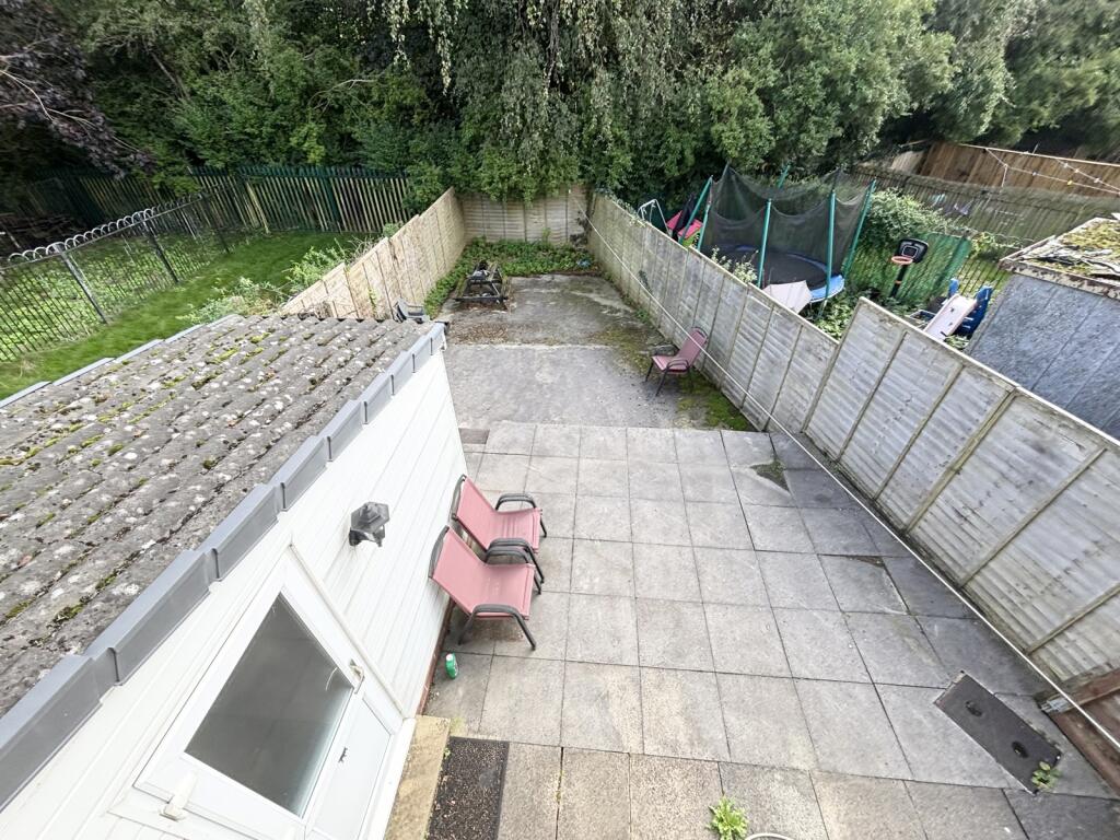 House in Oldham - View 4