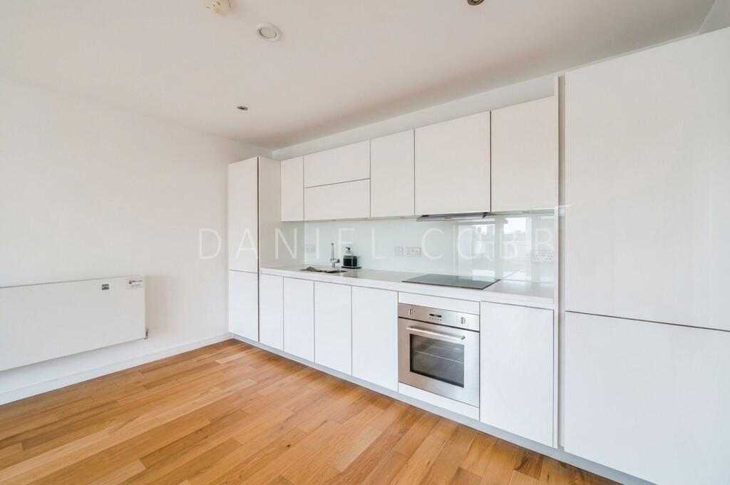 Apartment in London - More
