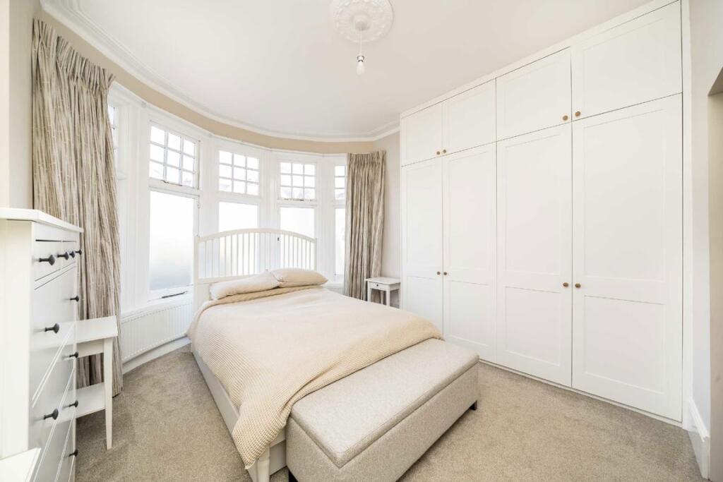 Apartment in London, Woodside Park - View 4