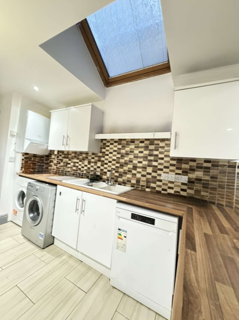 2 bedroom terraced house for rent