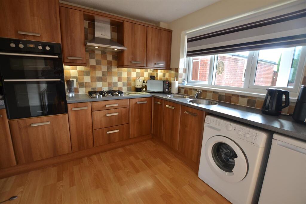 Clifford Road, Leominster photo 4