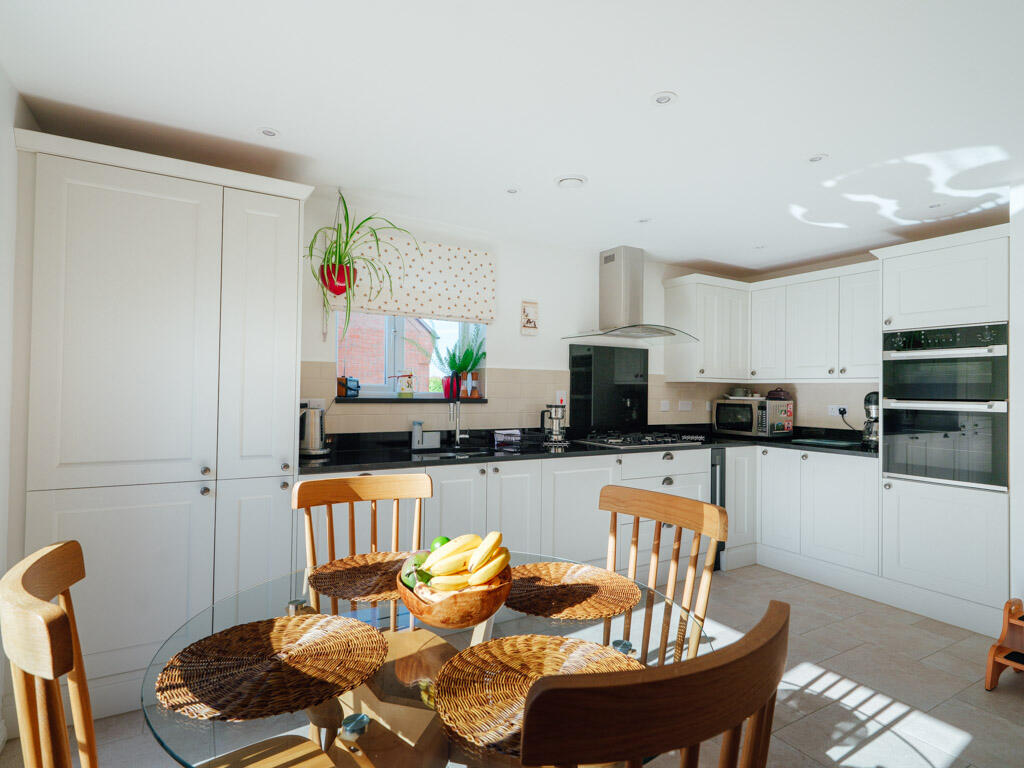 Sobraon Crescent, Norton, Worcester, Worcestershire photo 5