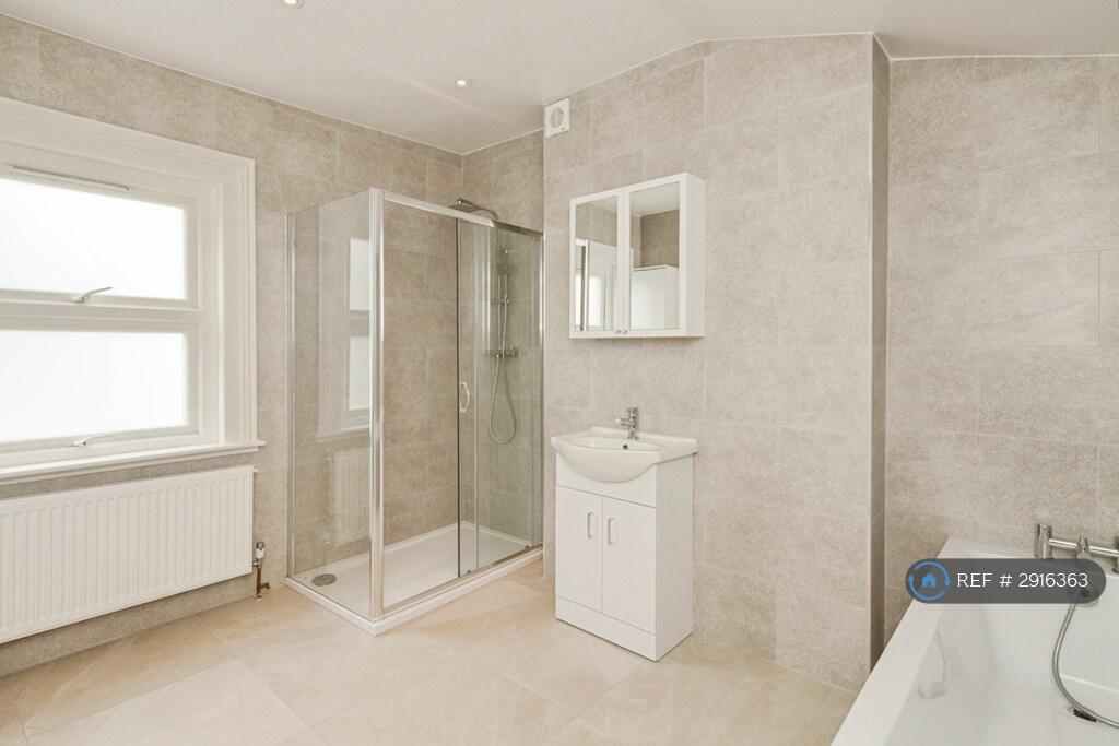 Main image of property: Lordship Lane, London, SE22