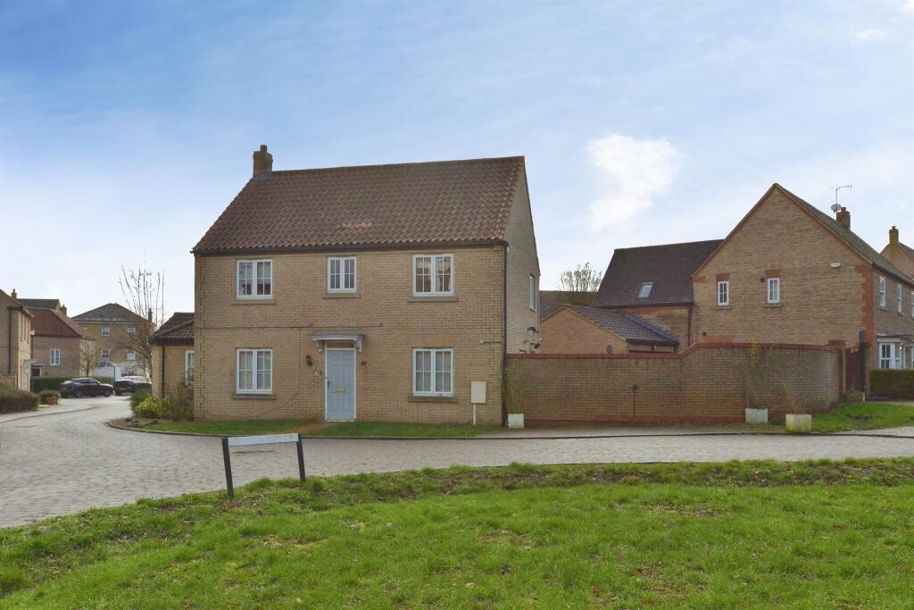 Main image of property: Tenby Grove, Kingsmead, Milton Keynes