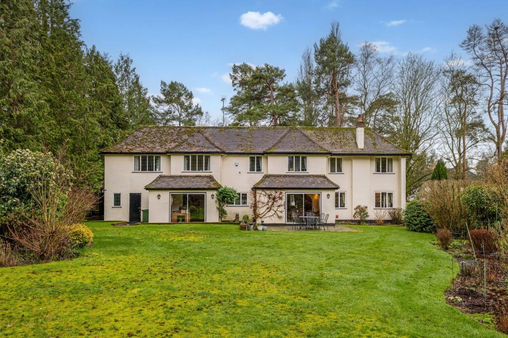 Main image of property: West Common Way, Harpenden, Hertfordshire