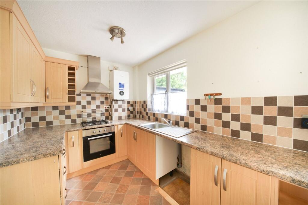 8, Tynsley Court, Madeley, TF7 photo 3