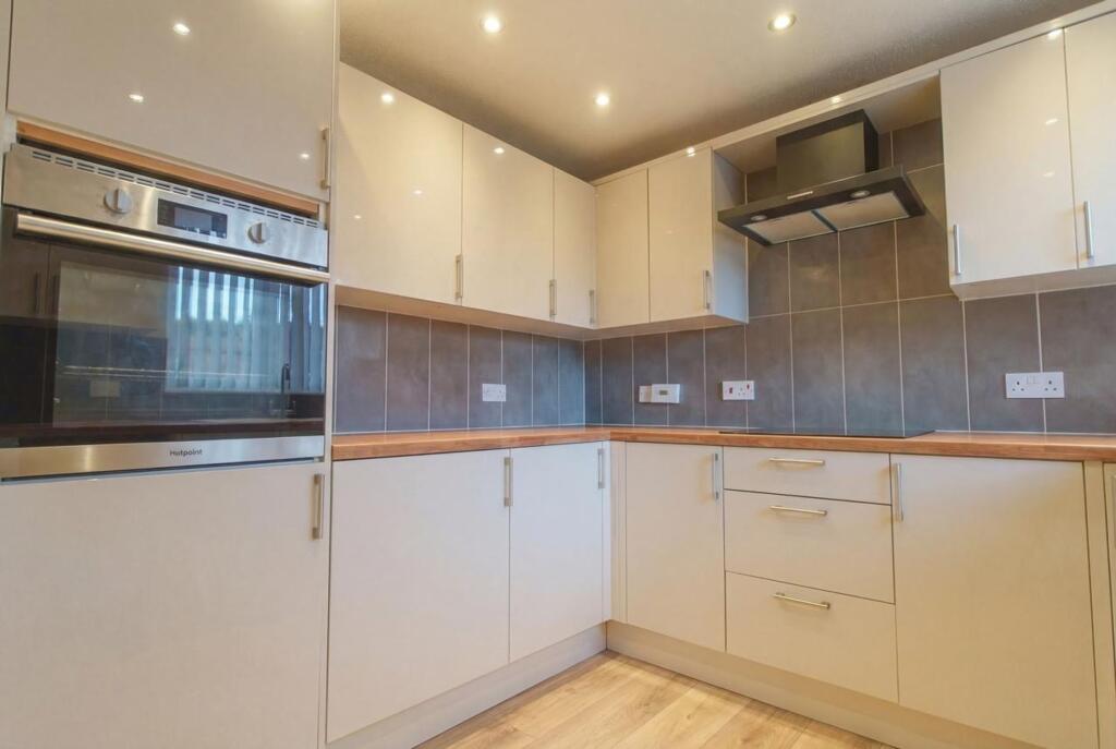 Gatcombe Grove, Sandiacre, NG10 photo 3