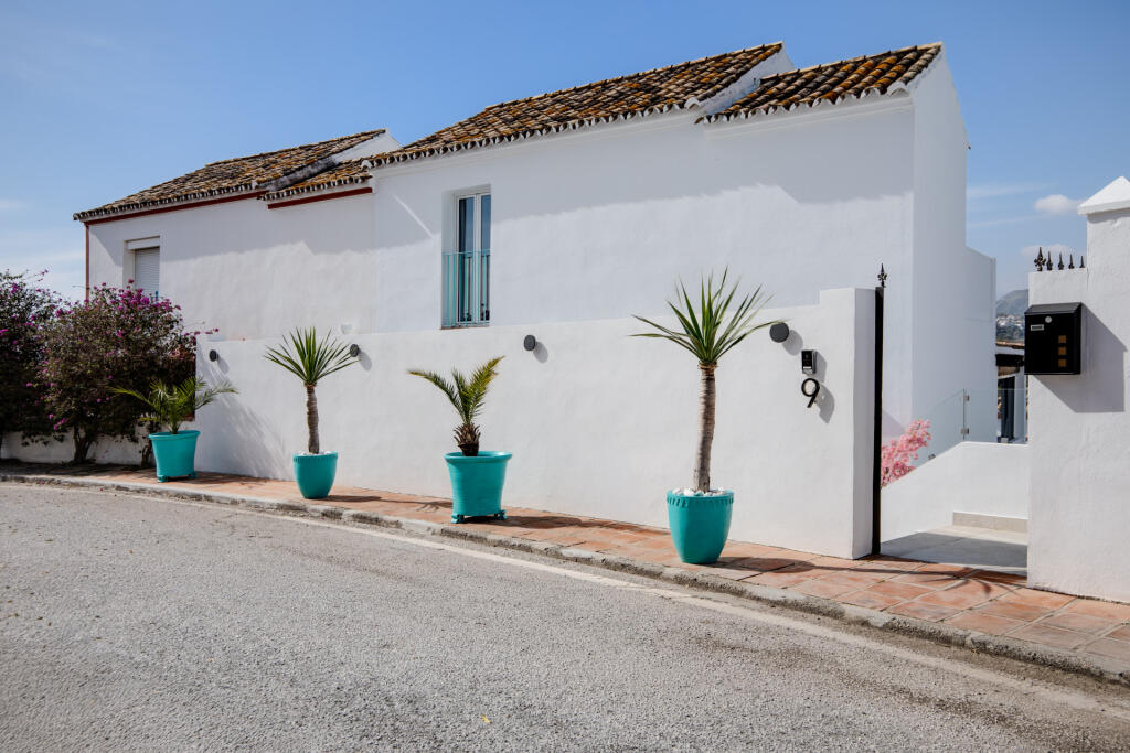 Main image of property: Andalucia, Malaga, Guadalmina Alta