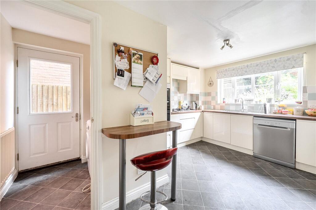 Wheeler Close, Pewsey, Wiltshire, SN9 photo 4