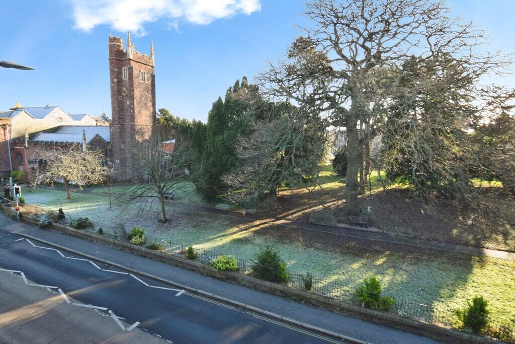 Cowick Street photo 2