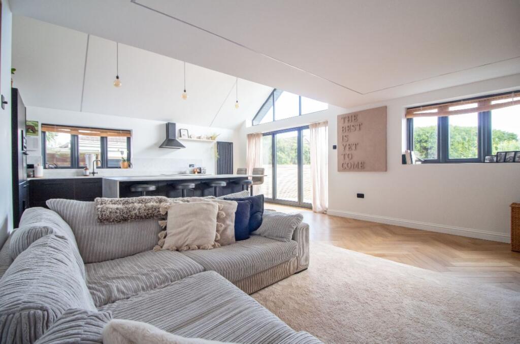 House in Havant, Cowplain - View 4