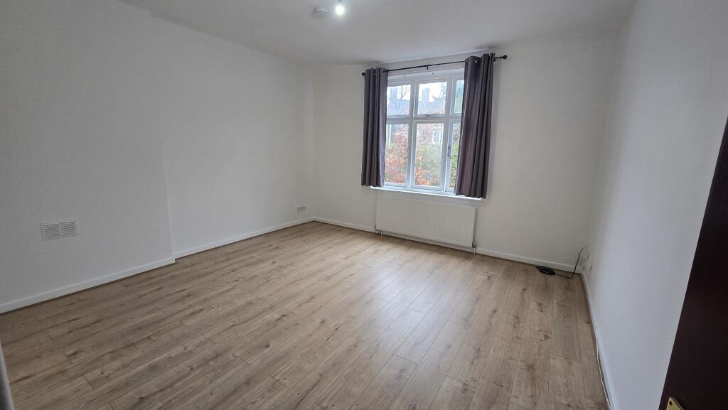 Apartment in Leicester - View 2