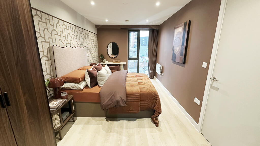 Main image of property: Luxurious Apartment Dutton Street, Manchester, Greater Manchester