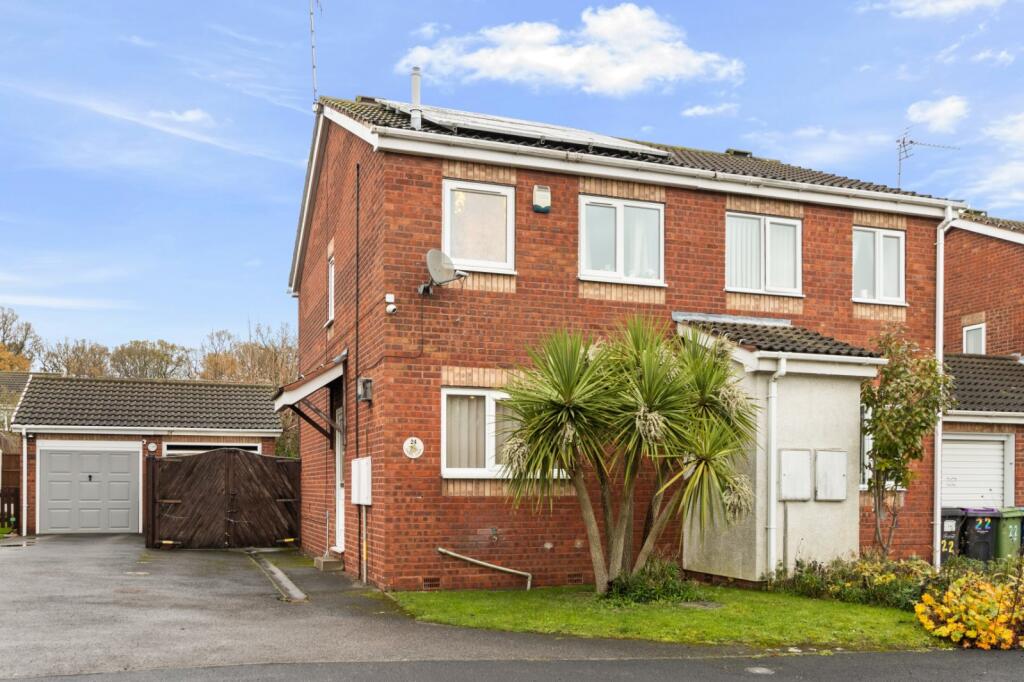 Main image of property: Laurel Close, Gainsborough, DN21