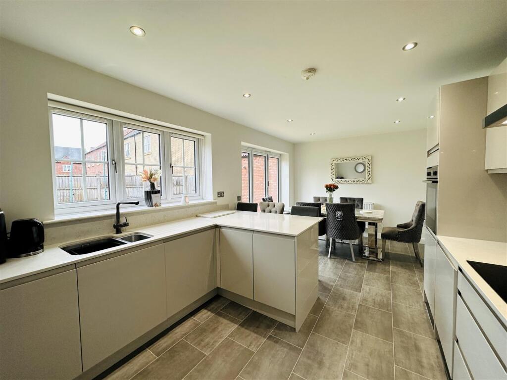 Ella Drive, Goole photo 3