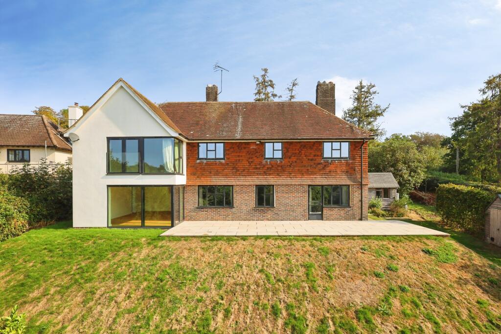 House in Uckfield, Hadlow Down - View 2