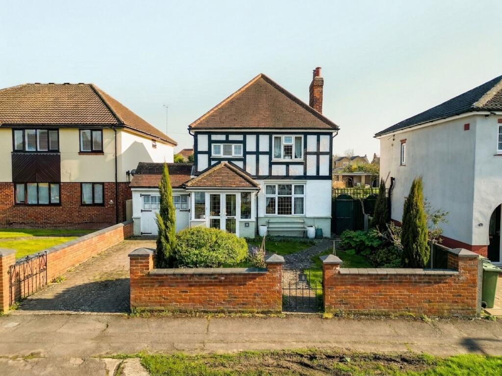 Main image of property: Milton Road, Aylesbury, HP21