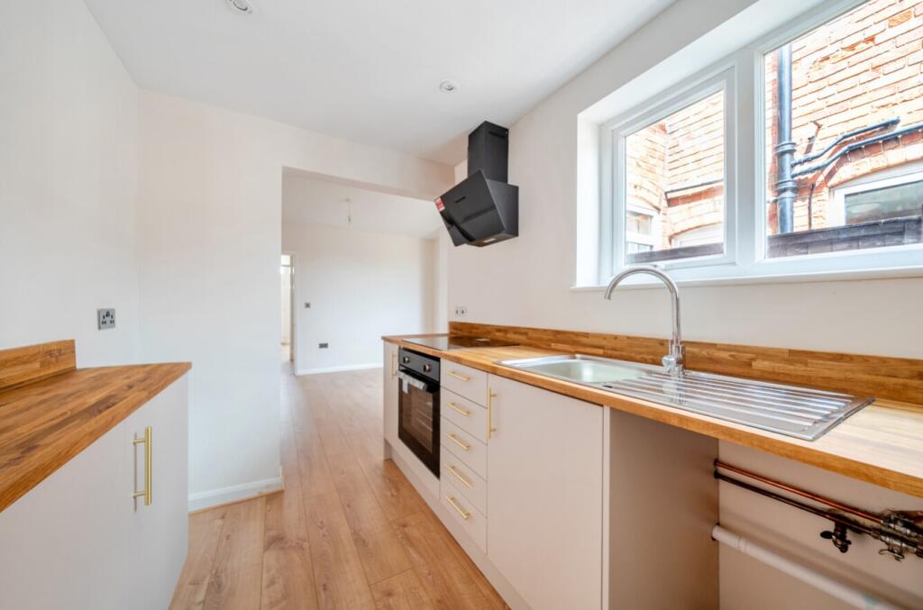 House in South Kesteven, Grantham - View 2