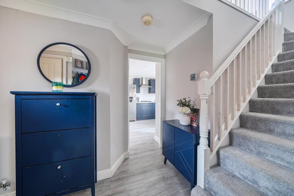 Nightingale Grove, Shepton Mallet, BA4 photo 2