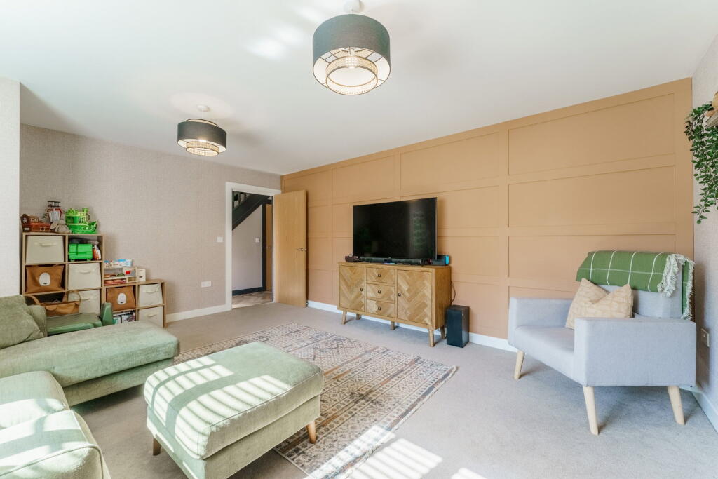 Comma Gardens, Sherburn in Elmet, Leeds, LS25 6GR photo 4