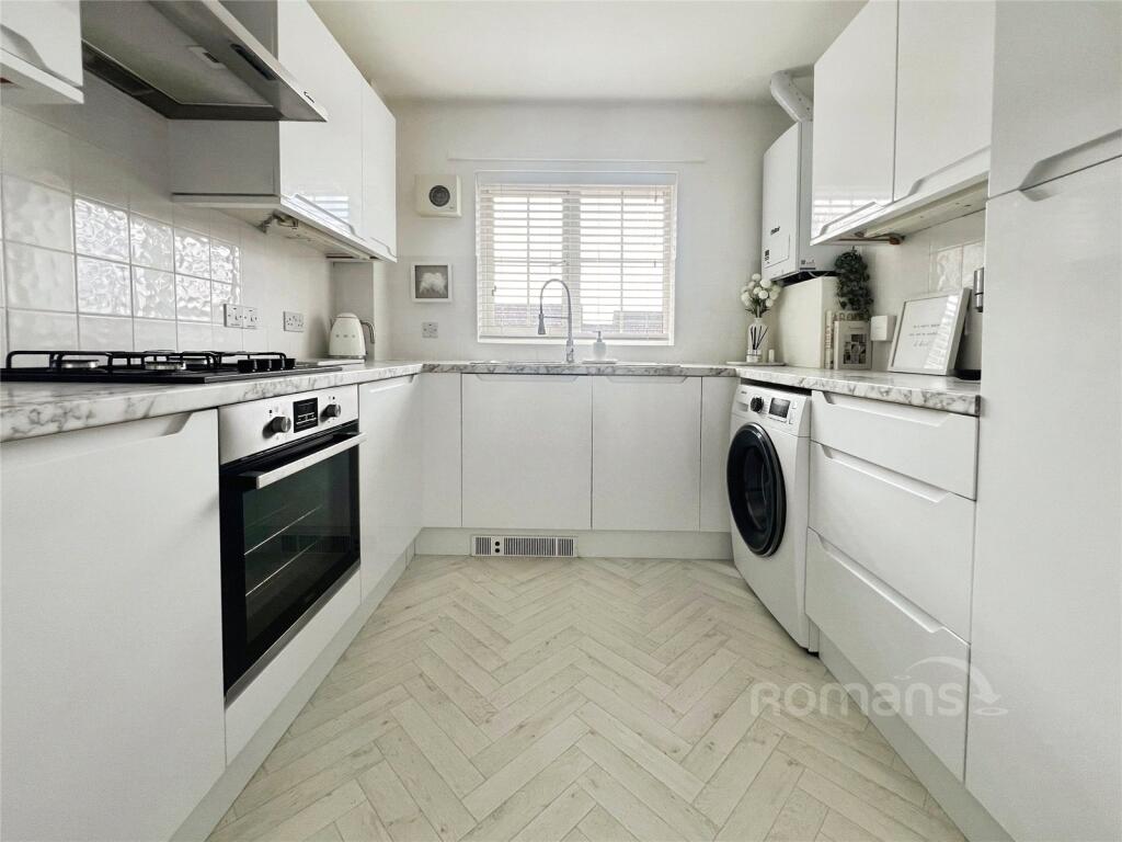 Apartment in Guildford - View 3