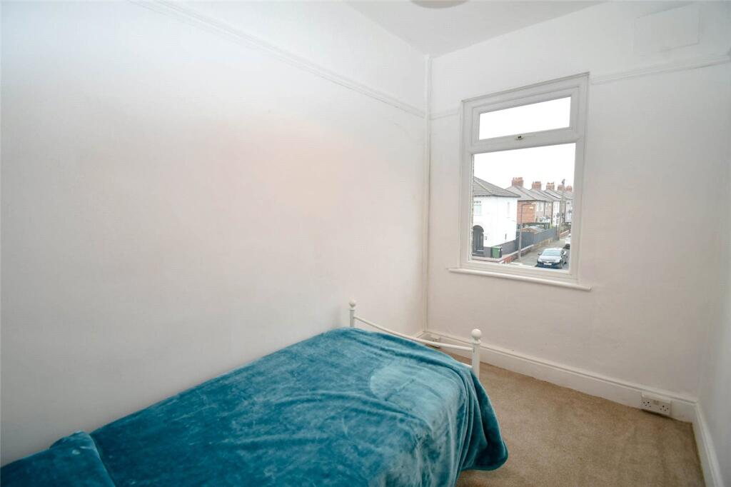 Bidston Avenue, Birkenhead, Wirral - View 4