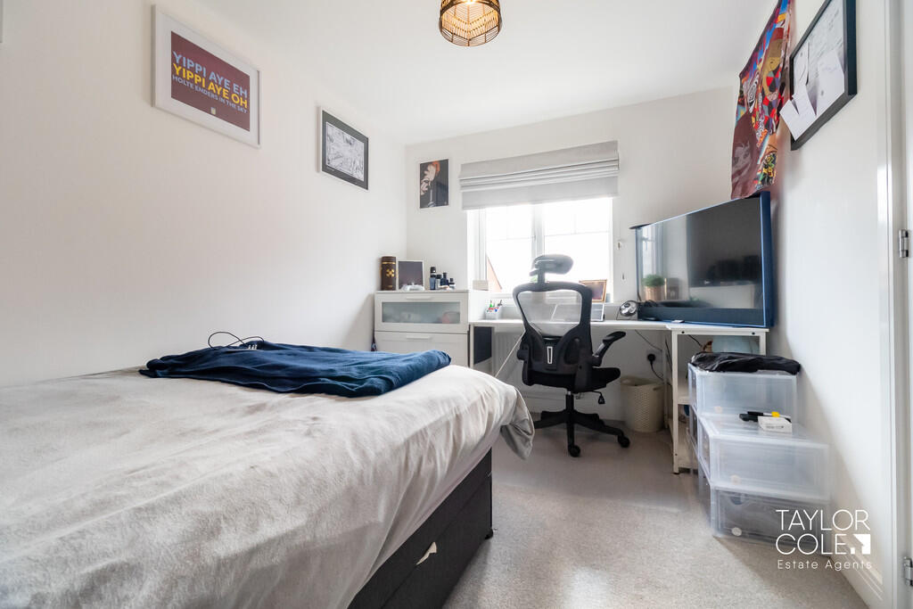 Additional image 20 of Narcissus Close, Tamworth