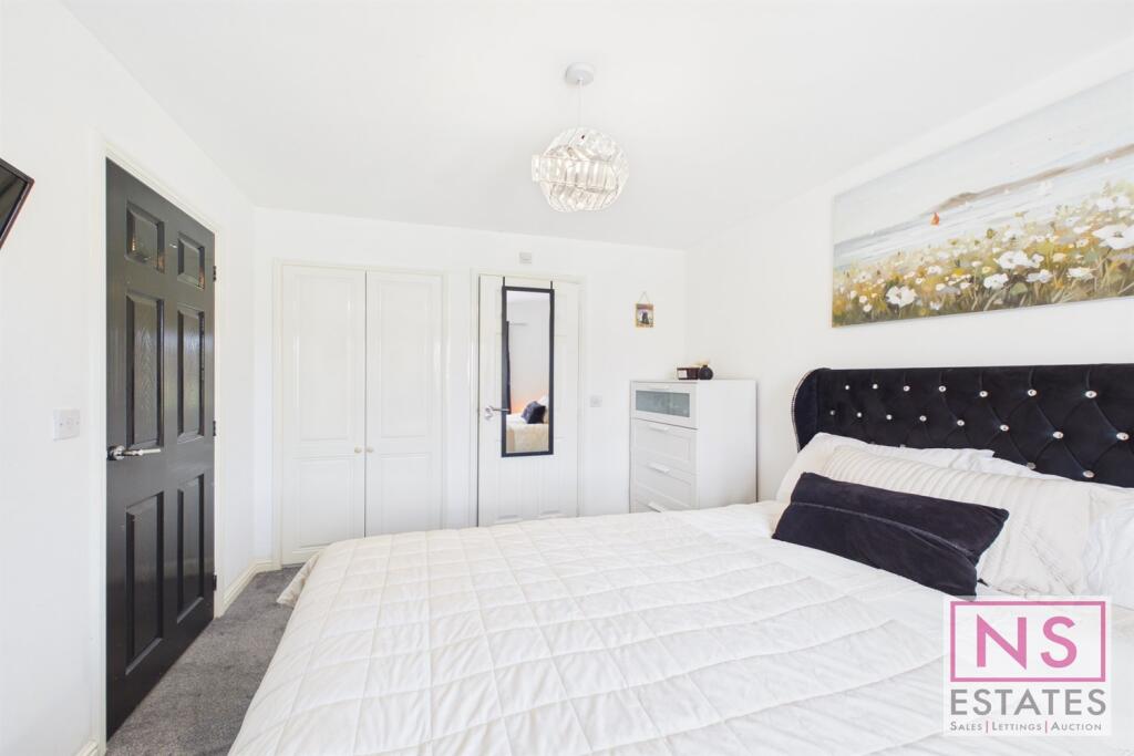 House in Middlesbrough, Coulby Newham - View 4