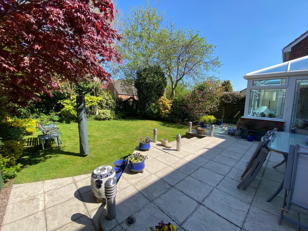 Aldford Close, Crewe photo 3