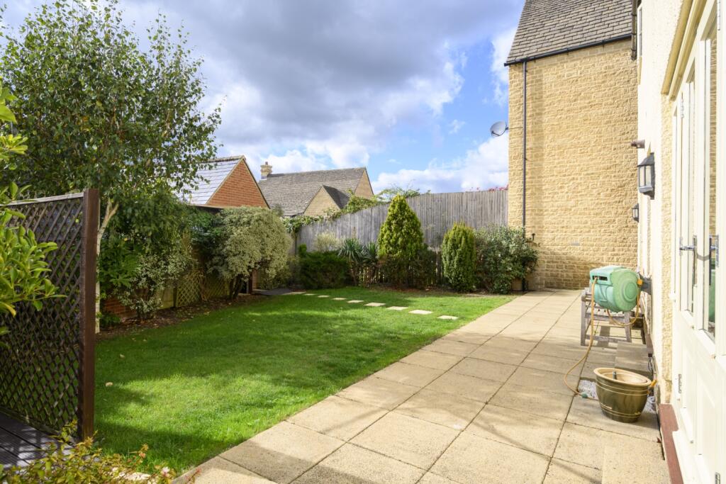 Shilham Way, Cirencester, GL7 photo 2