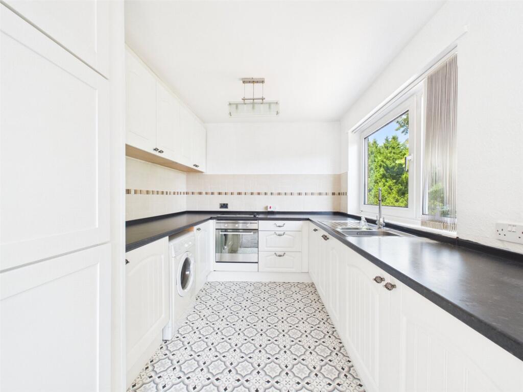 Brackley Lodge, Clarendon Crescent, Eccles, Manchester, M30 - Mehr