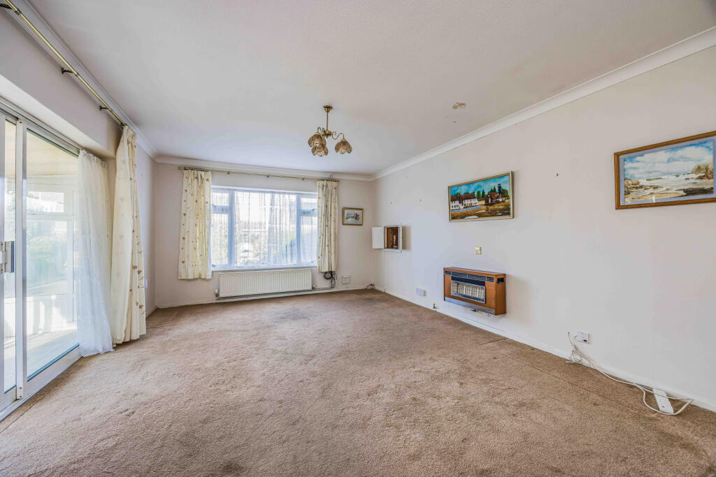 House in Havant, Hampshire - View 5