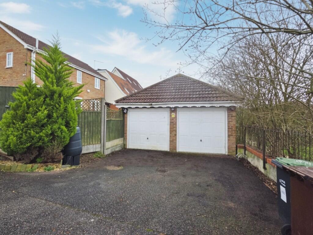 Howard Close, Haverhill, Suffolk, CB9 photo 3