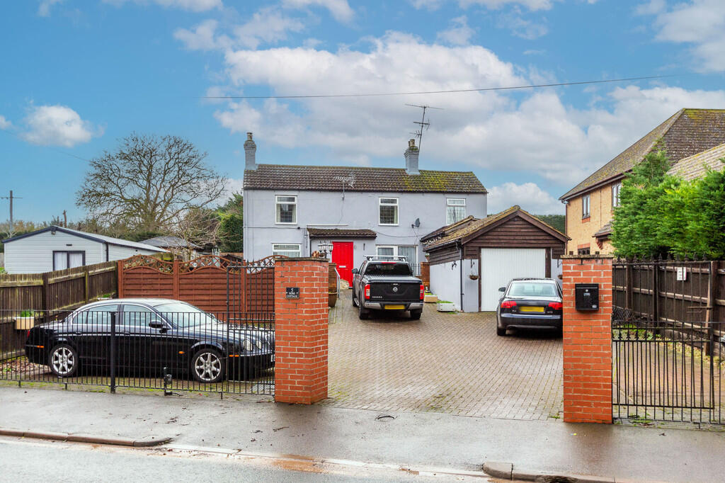 Main image of property: Rushden Road, Wymington