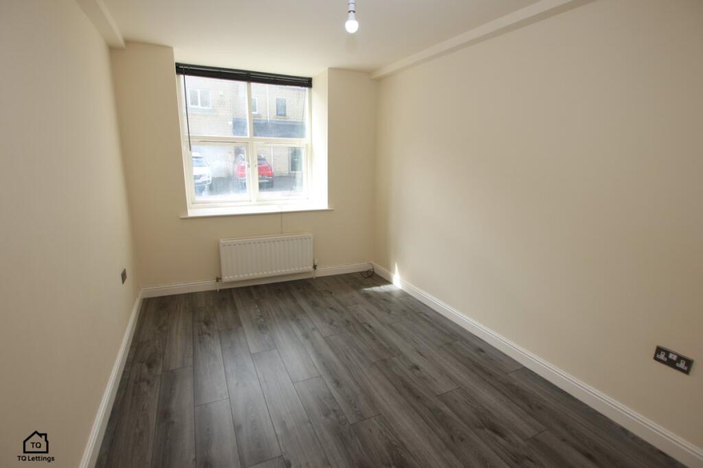 Apartment in Huddersfield - More