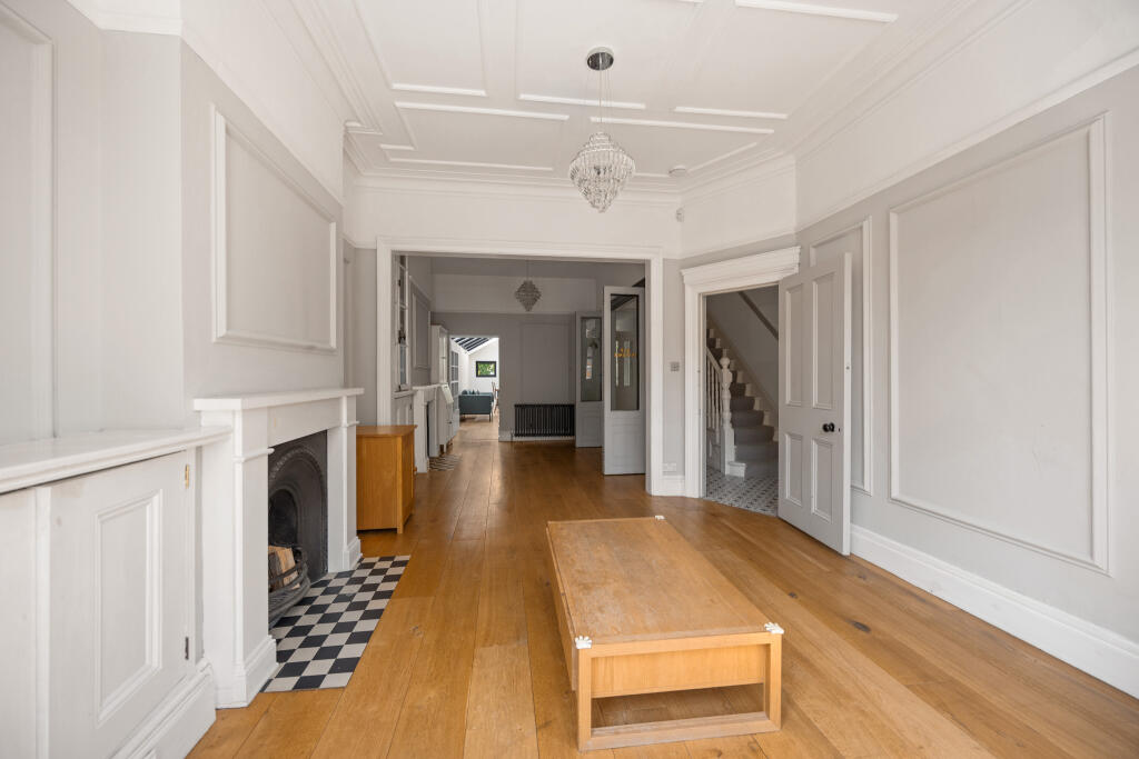 House in London - More