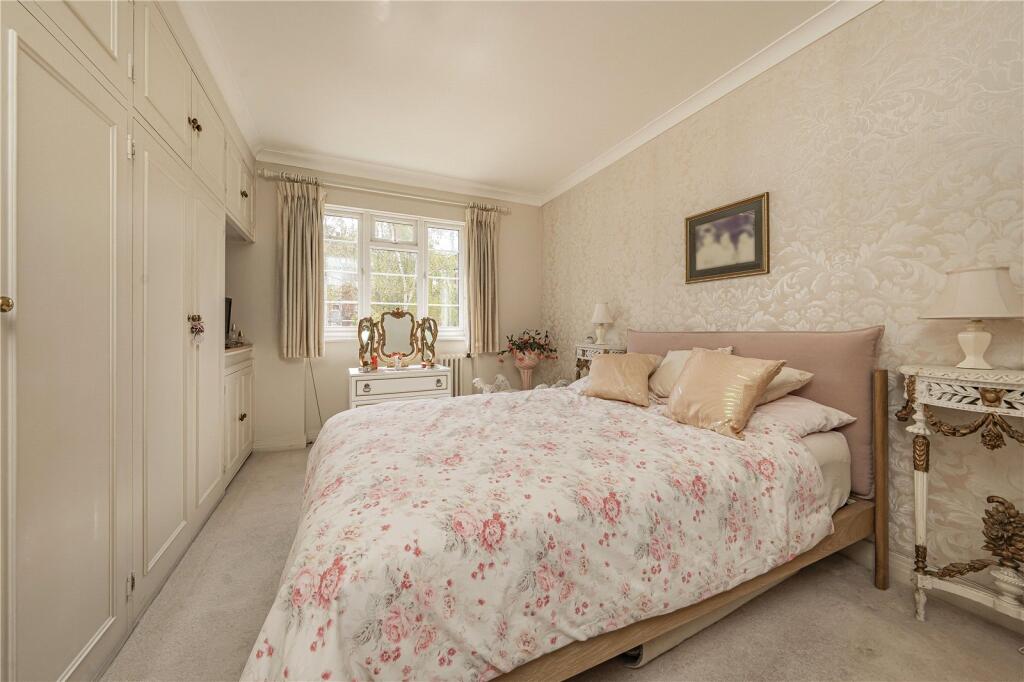 Apartment in Twickenham - View 4